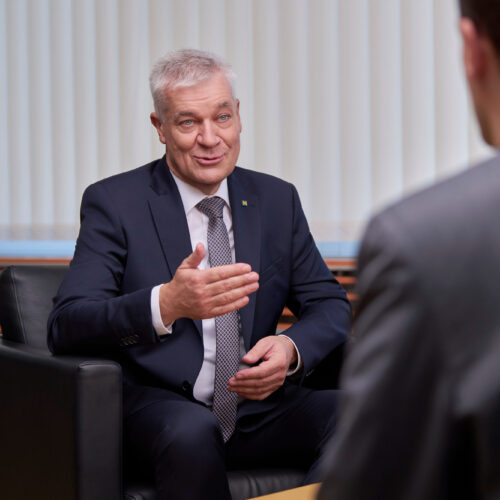 pm_2025-11-07_10-41-34